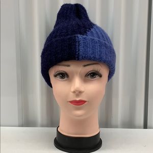 Two-tone blue color hat